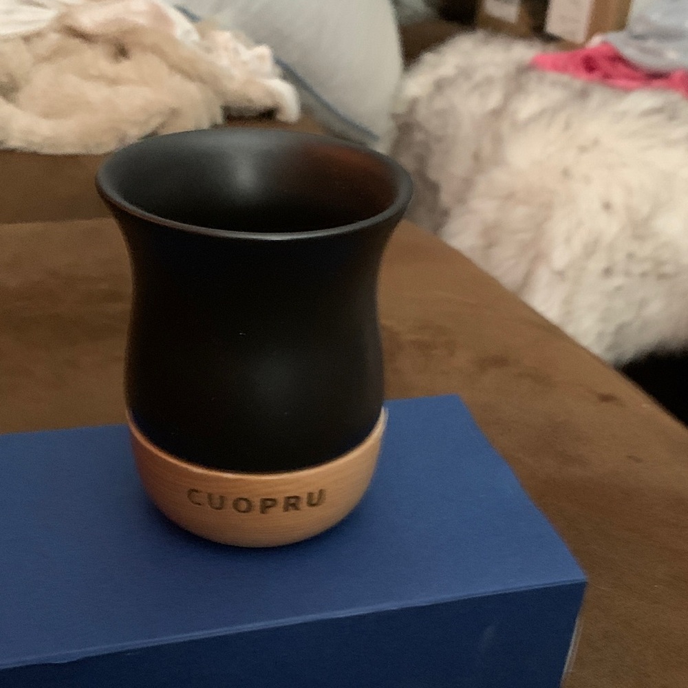 Matte Black Ceramic Yerba mate Cup with Wooden Base